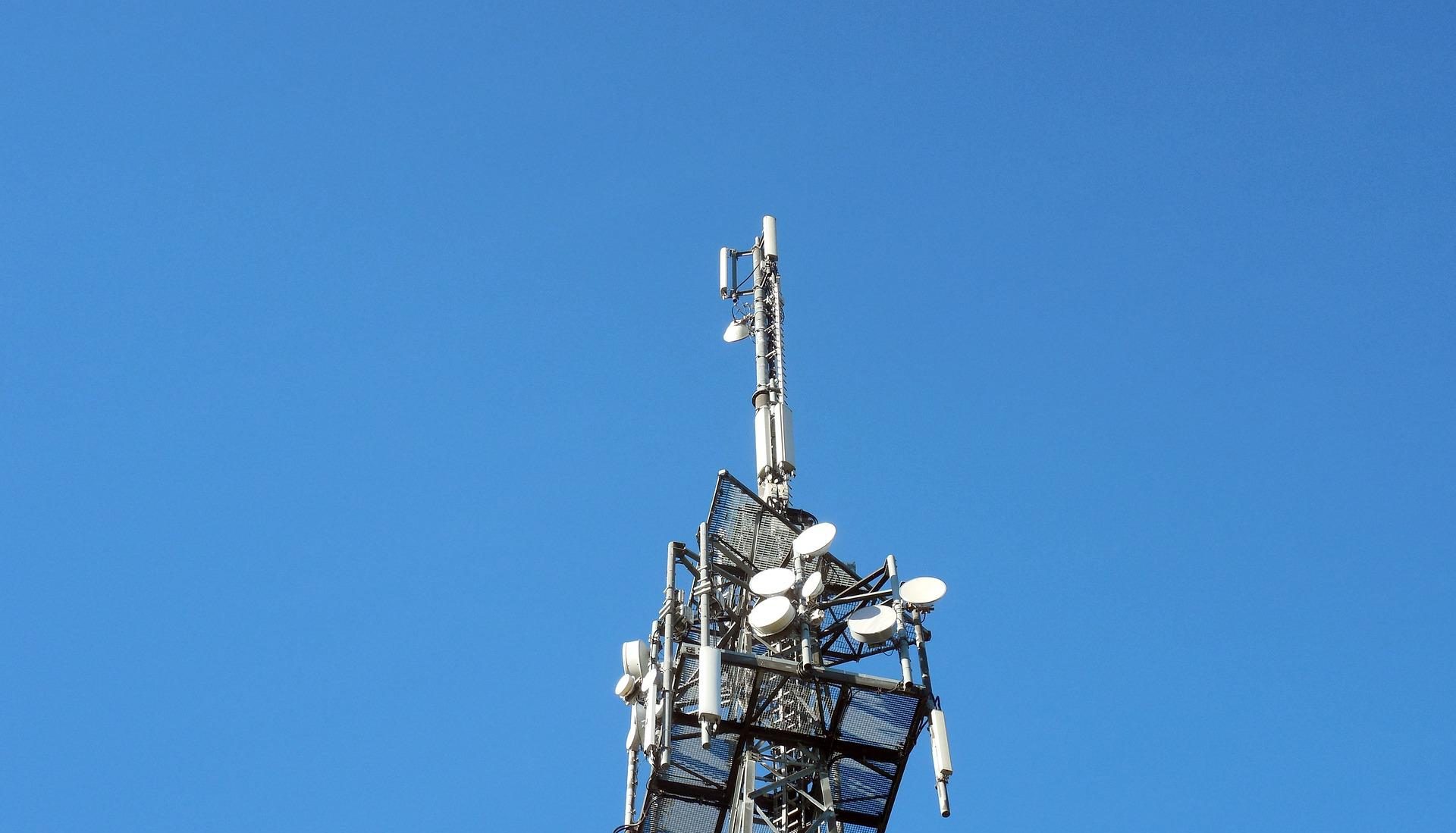 antena telecomunicaciones